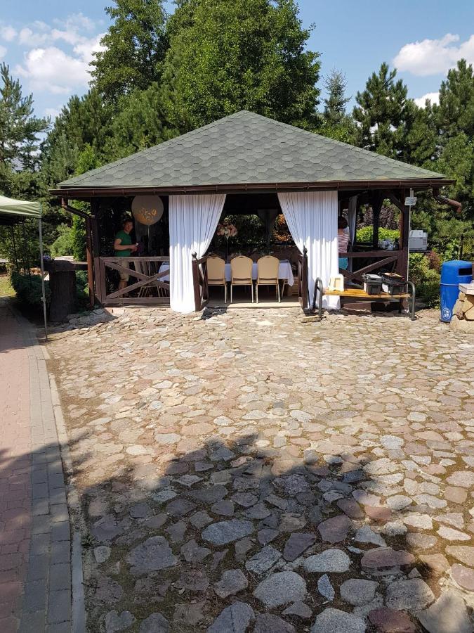 Albert Turystyczne Uslugi Hotelarskie Varsó Kültér fotó